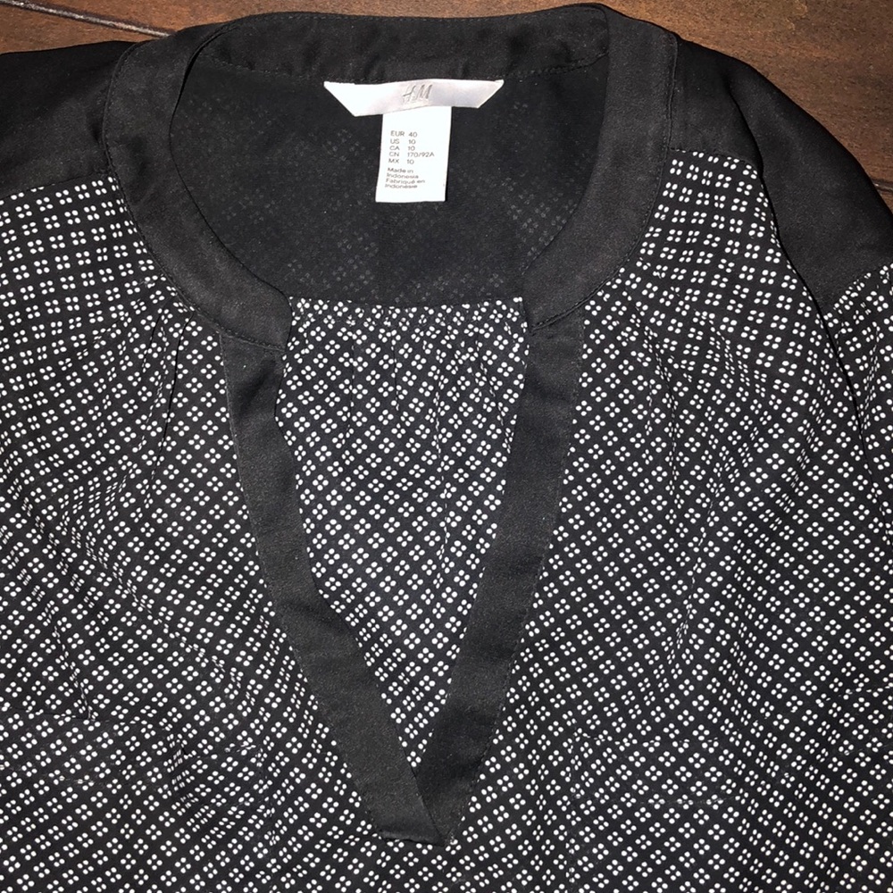 H&M blouse - Picture 3 of 3